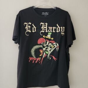 Ed Hardy “Dagger Snake Rhinestone” Graphic Short Sleeve T-Shirt
Color: Charcoal